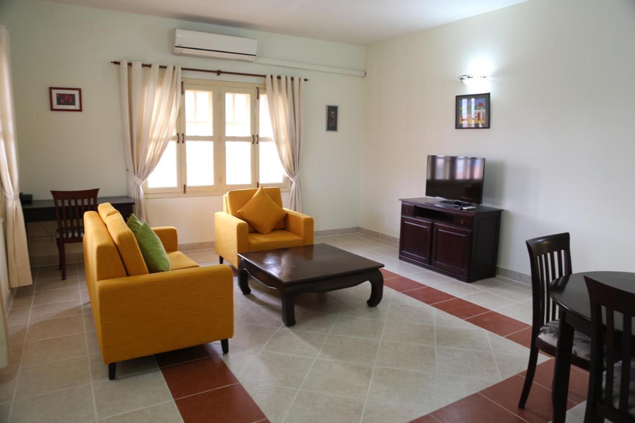 Grand Residence Phnom Penh Exterior photo