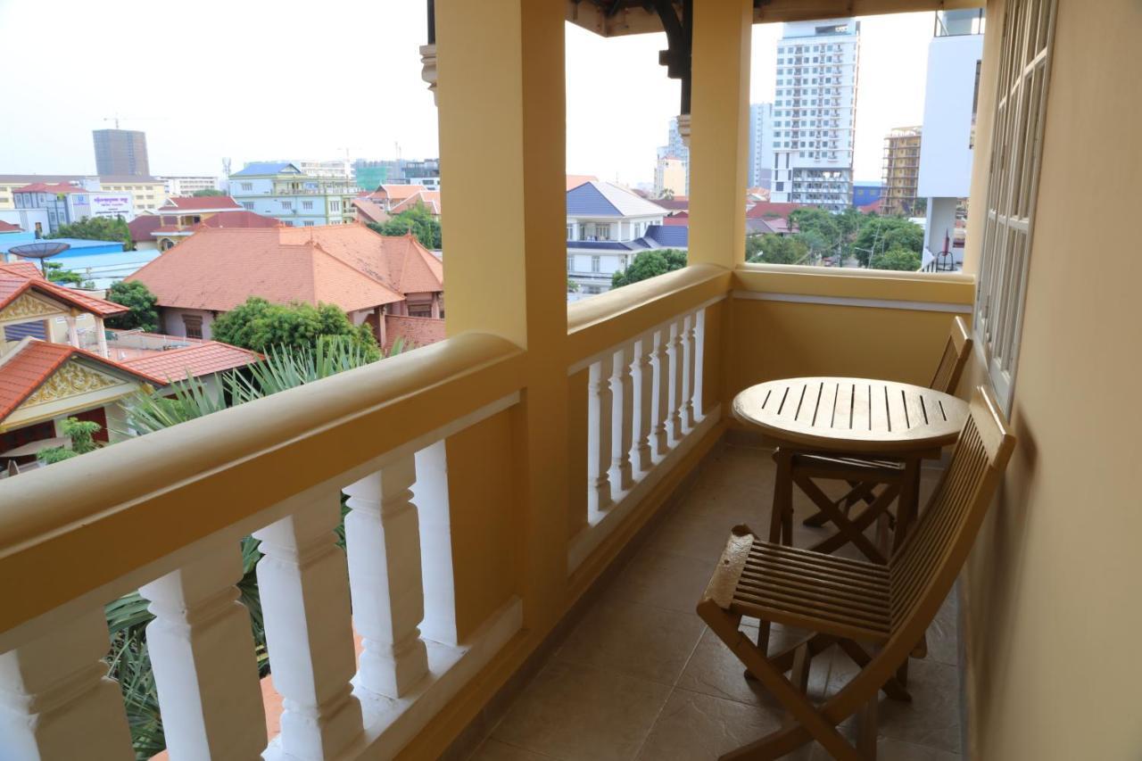 Grand Residence Phnom Penh Exterior photo