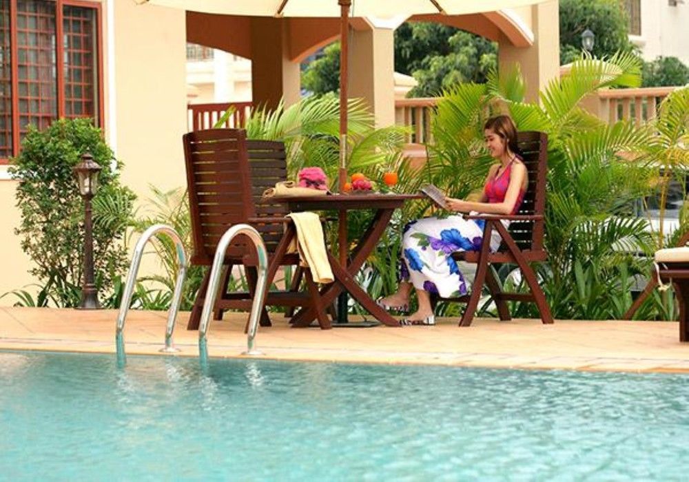 Grand Residence Phnom Penh Exterior photo