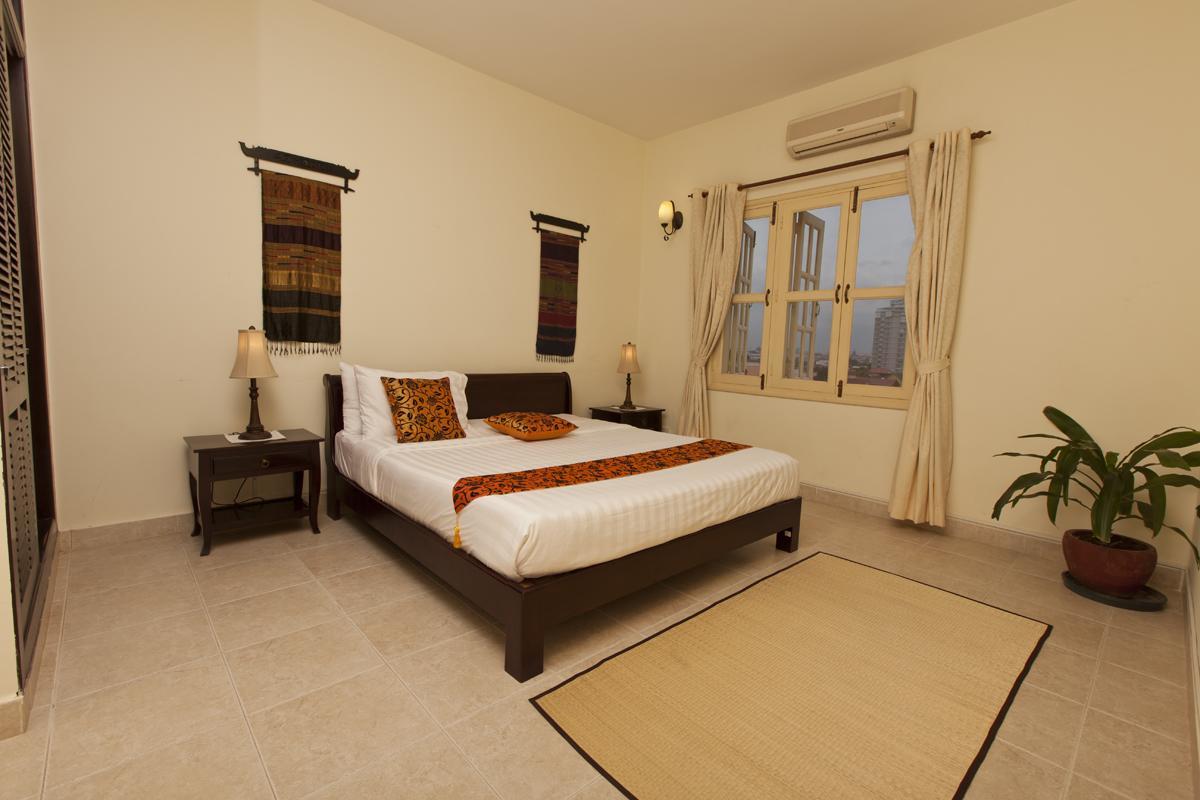 Grand Residence Phnom Penh Exterior photo