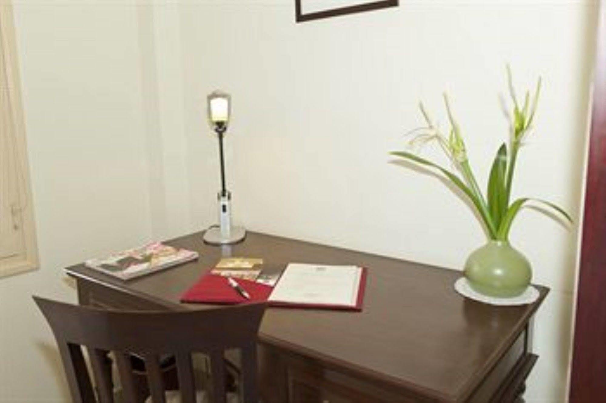 Grand Residence Phnom Penh Exterior photo
